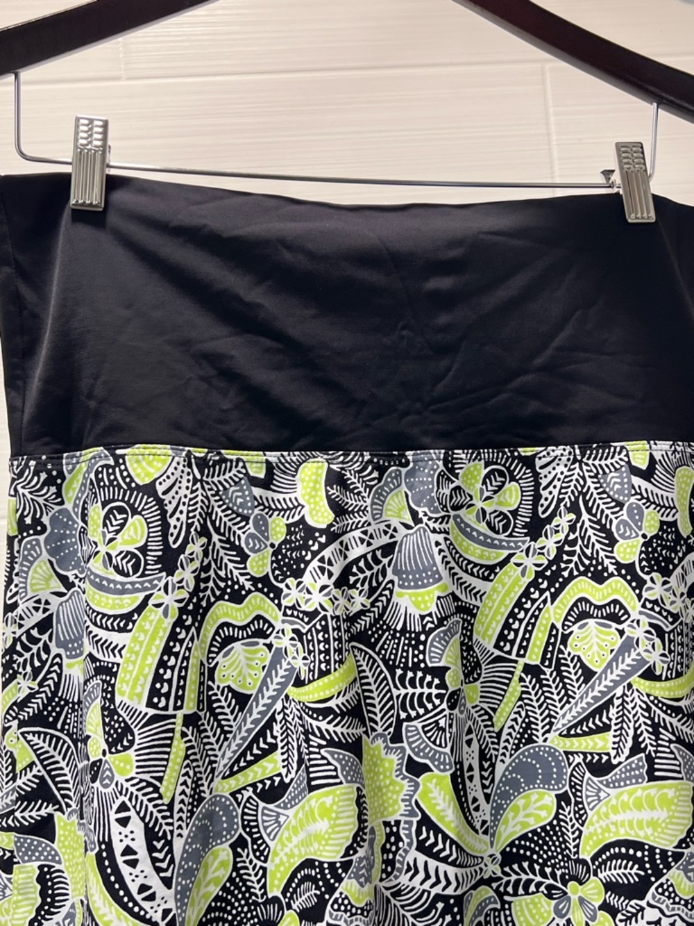 Title Nine Aquamini Swim Skirt Medium Chartreuse Paisley UPF 50 SurFlex - Picture 3 of 4